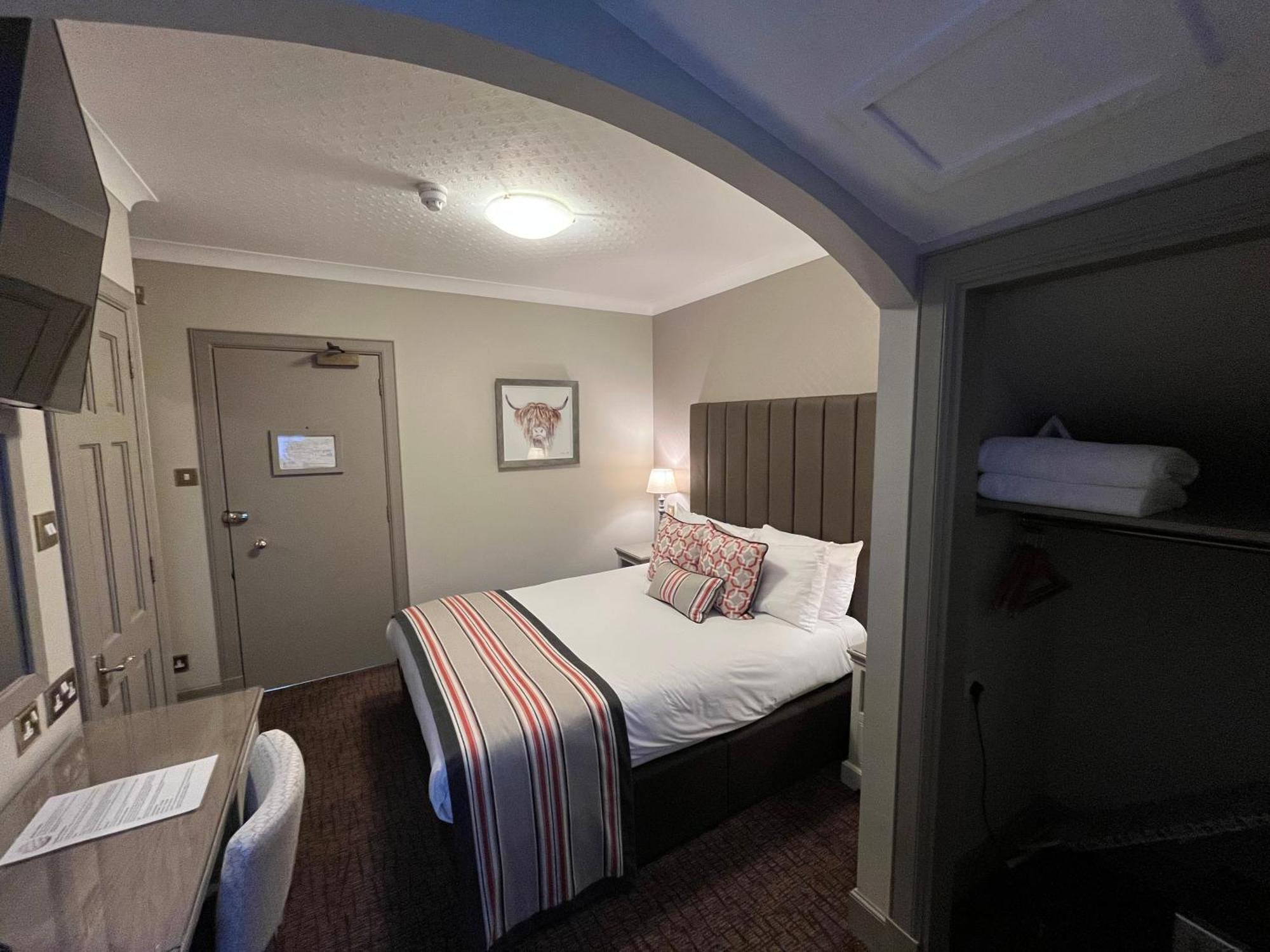 The Globe Inn Абердин Экстерьер фото